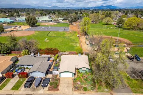 2356 Venus Way, Redding, CA 96002 photo 5