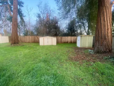 1107 A St, Redding, CA 96002 photo 17