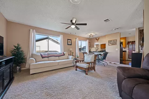 Living - 2555 Holly St, Anderson, CA 96007 photo 2 of 5