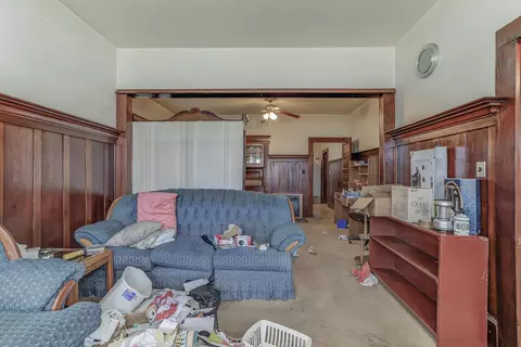 Living - 620 Lincoln St, Red Bluff, CA 96080 photo 2 of 3