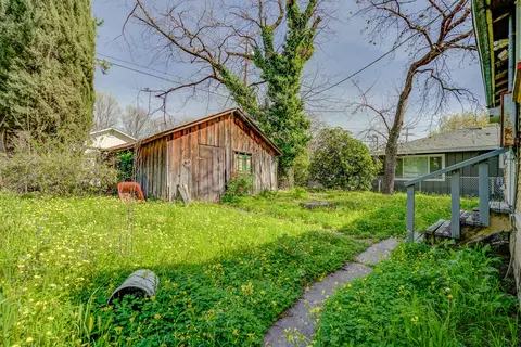Exterior - 620 Lincoln St, Red Bluff, CA 96080 photo 5 of 10