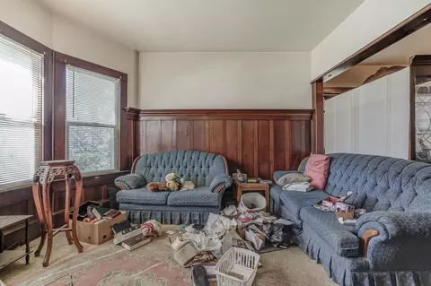 Living - 620 Lincoln St, Red Bluff, CA 96080 photo 1 of 3