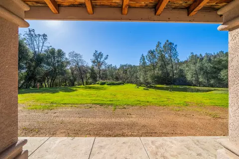 Exterior - 21622 W Elk Trl, Redding, CA 96003 photo 6 of 24