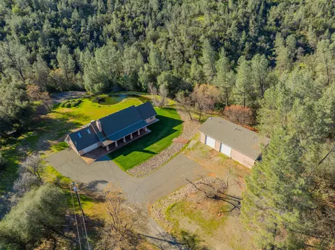 View/Area - 21622 W Elk Trl, Redding, CA 96003 photo 13 of 13