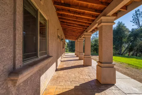 Exterior - 21622 W Elk Trl, Redding, CA 96003 photo 5 of 24
