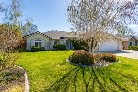 7263 Platinum Way, Redding, CA 96001 photo 1