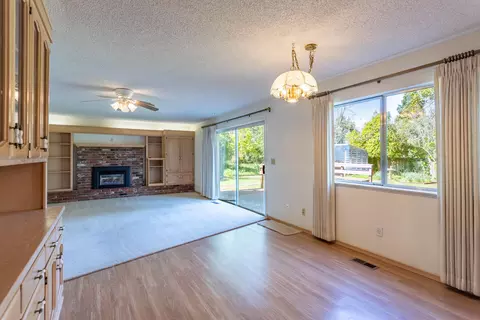 Living - 530 Joaquin Ave, Redding, CA 96002 photo 1 of 1