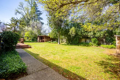 Exterior - 530 Joaquin Ave, Redding, CA 96002 photo 4 of 9
