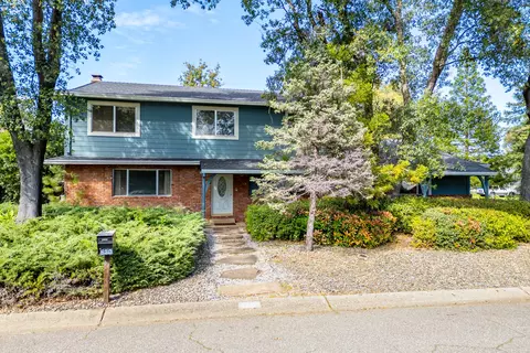 530 Joaquin Ave, Redding, CA 96002