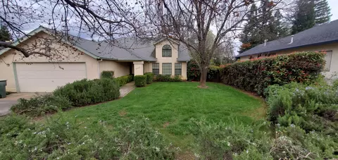 1663 St Andrews Dr, Redding, CA 96003