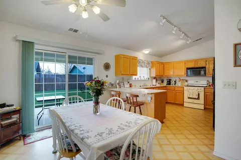 Kitchen - 2473 Maywood Ln, Redding, CA 96003 photo 1 of 5
