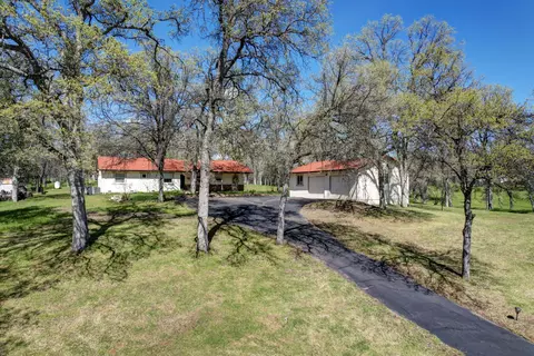 View/Area - 8476 Rocklin Way, Redding, CA 96001 photo 7 of 7