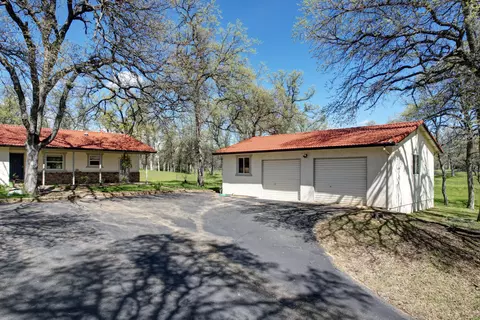 Exterior - 8476 Rocklin Way, Redding, CA 96001 photo 11 of 17