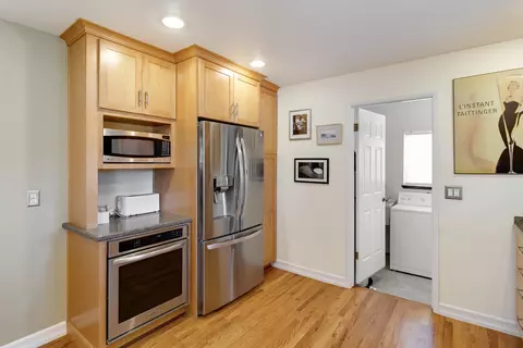 Kitchen - 8476 Rocklin Way, Redding, CA 96001 photo 3 of 3