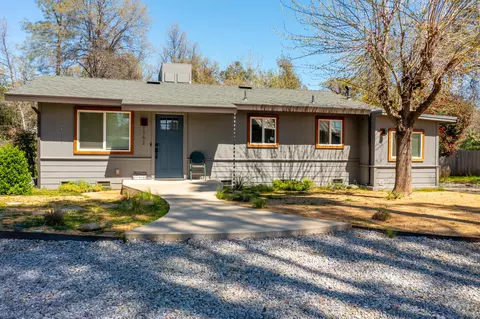 1562 Lake Blvd, Redding, CA 96003