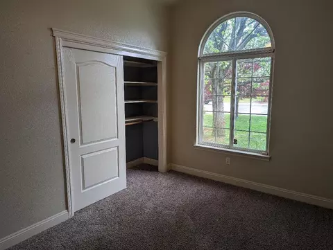 Bedroom - 2829 Aspen Glow Ln, Redding, CA 96001 photo 1 of 1