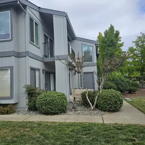 Exterior - 426 Ridgecrest Trl #224, Redding, CA 96003 photo 4 of 5