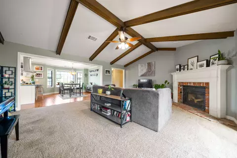 Living - 819 Cardiff Ct, Redding, CA 96003 photo 5 of 5