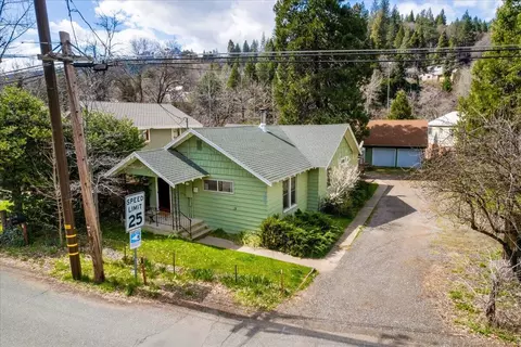 201 S First St, Dunsmuir, CA 96025