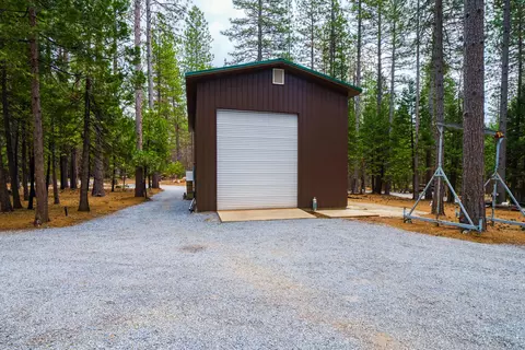 Exterior - 6880 Samiret Ln, Shingletown, CA 96088 photo 8 of 15