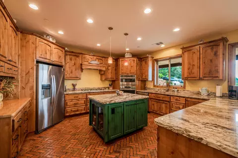 Kitchen - 6880 Samiret Ln, Shingletown, CA 96088 photo 2 of 8