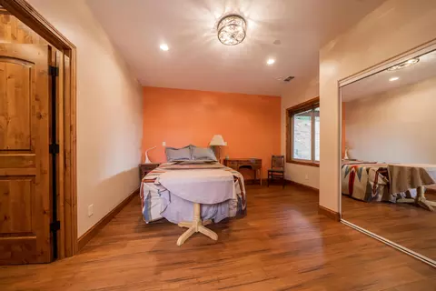 Bedroom - 6880 Samiret Ln, Shingletown, CA 96088 photo 1 of 7