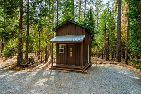 Exterior - 6880 Samiret Ln, Shingletown, CA 96088 photo 11 of 15