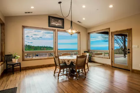 Dining - 6880 Samiret Ln, Shingletown, CA 96088 photo 1 of 3