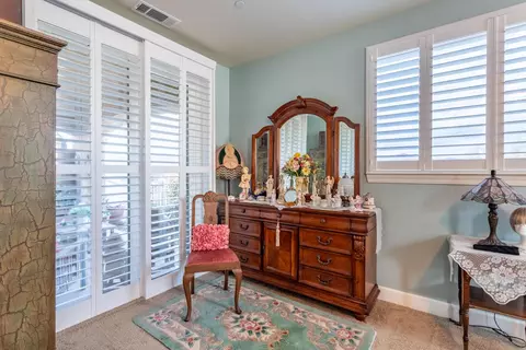 Bath - 6136 Lucca Trl, Redding, CA 96003 photo 1 of 5