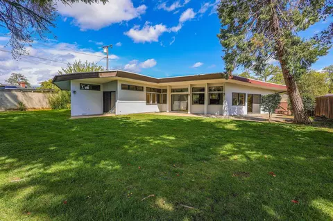 Exterior - 1585 Robinson Dr, Red Bluff, CA 96080 photo 8 of 13