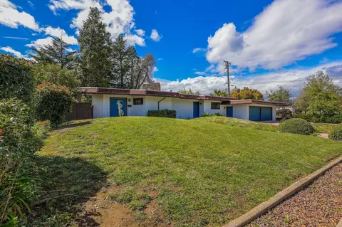 Exterior - 1585 Robinson Dr, Red Bluff, CA 96080 photo 12 of 13