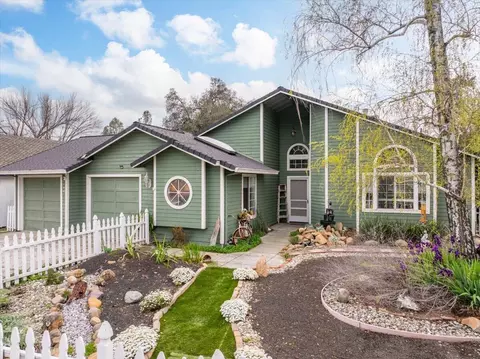 1140 Kirkwood Cir, Redding, CA 96003 photo 1