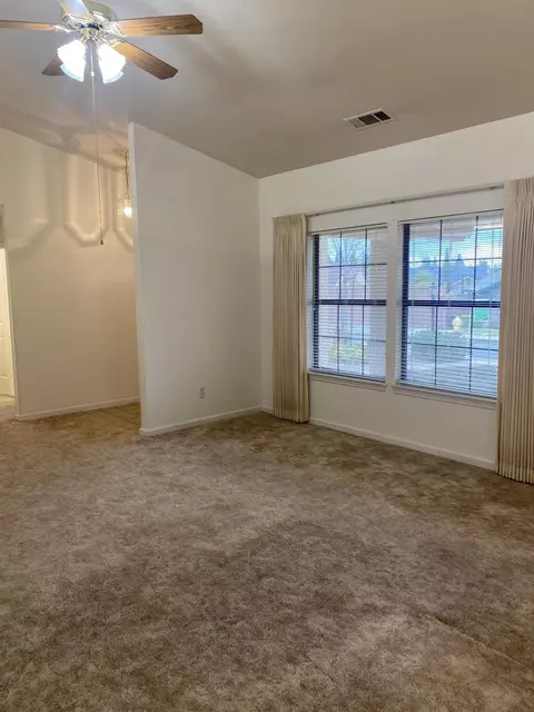 Bedroom - 1944 Wineberry Path, Redding, CA 96003 photo 2 of 3