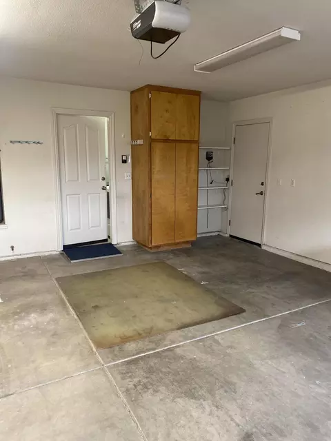 Exterior - 1944 Wineberry Path, Redding, CA 96003 photo 5 of 9