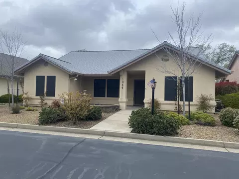 1944 Wineberry Path, Redding, CA 96003
