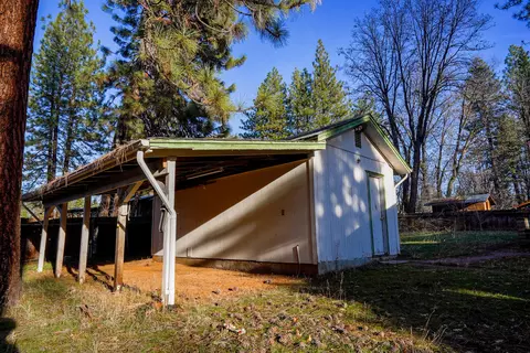 Exterior - 21675 Oregon St, Burney, CA 96013 photo 7 of 12