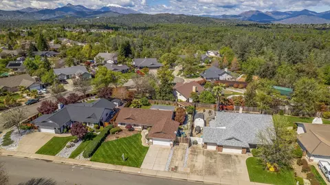 View/Area - 3158 Howard Dr, Redding, CA 96001 photo 4 of 11