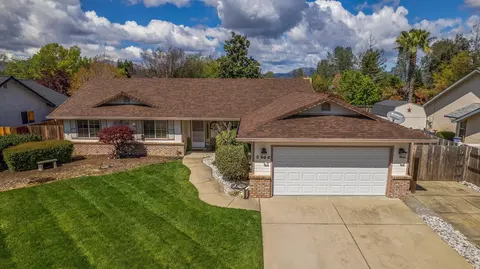 3158 Howard Dr, Redding, CA 96001