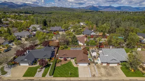 View/Area - 3158 Howard Dr, Redding, CA 96001 photo 5 of 11