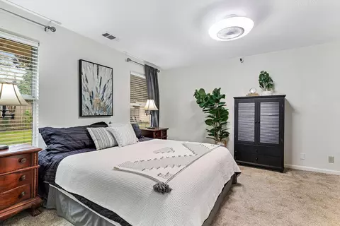 Bedroom - 3158 Howard Dr, Redding, CA 96001 photo 4 of 7