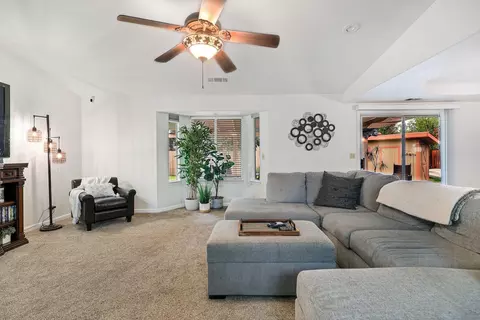 Living - 3158 Howard Dr, Redding, CA 96001 photo 3 of 5