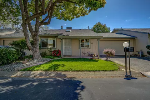 1883 Del Mar Ave, Redding, CA 96003