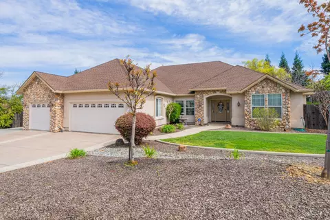 1872 Lakeside Dr, Redding, CA 96001