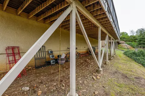 Exterior - 5846 Diamond Ridge Dr, Redding, CA 96003 photo 10 of 12