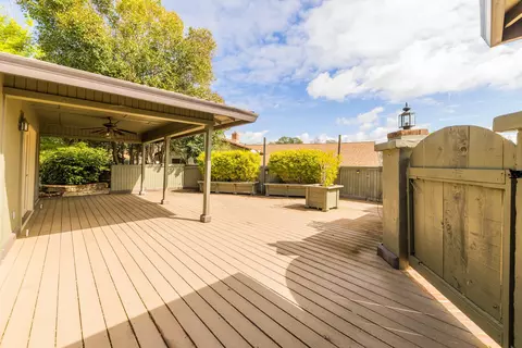 Exterior - 1525 Robinson Dr, Red Bluff, CA 96080 photo 5 of 7