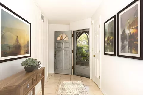Entry Way - 1525 Robinson Dr, Red Bluff, CA 96080 photo 3 of 3