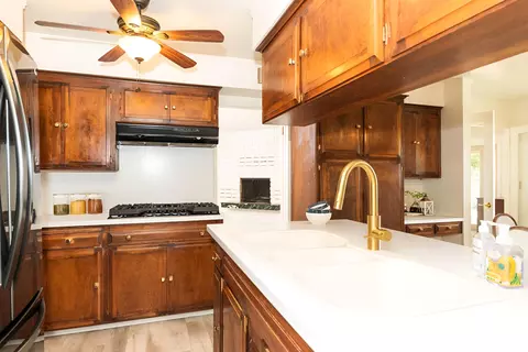Kitchen - 1525 Robinson Dr, Red Bluff, CA 96080 photo 5 of 5