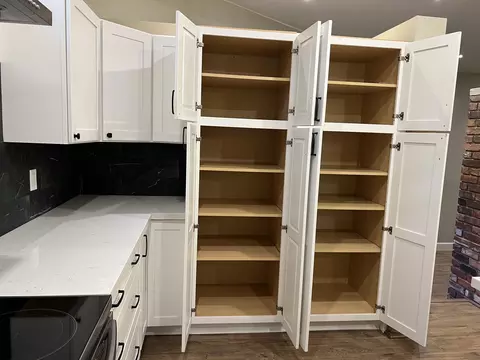 Kitchen - 1142 Walnut Ave, Redding, CA 96001 photo 6 of 9