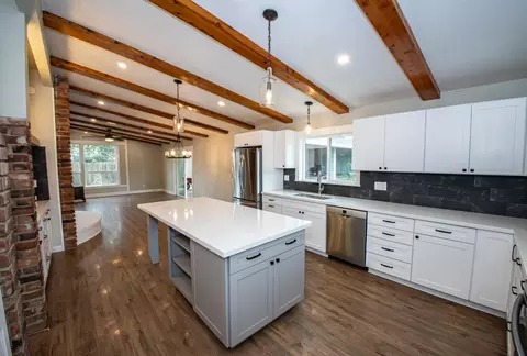 Kitchen - 1142 Walnut Ave, Redding, CA 96001 photo 3 of 9