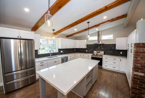 1142 Walnut Ave, Redding, CA 96001